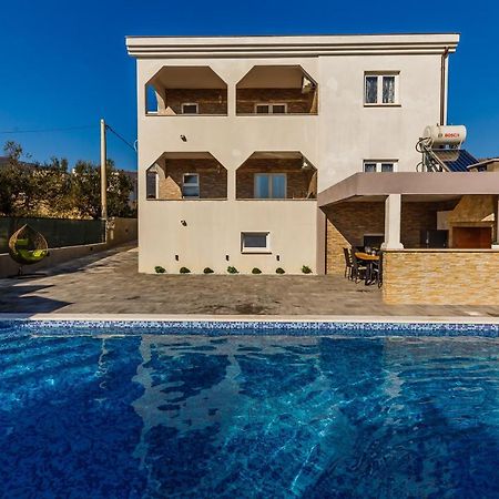 Villa Lamarin Каштела Екстер'єр фото