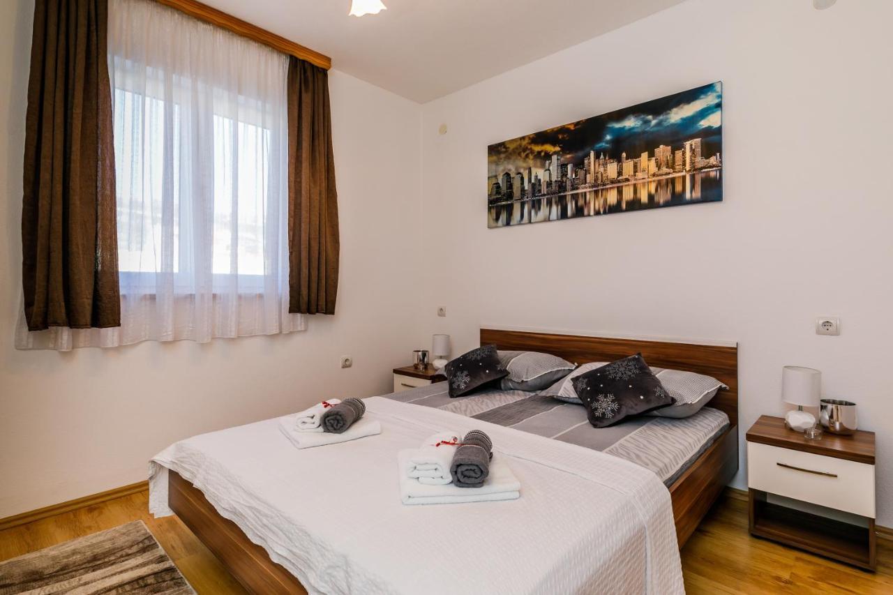 Villa Lamarin Каштела Екстер'єр фото